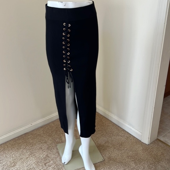 New! Zara small ribbed lace up black skirt.
